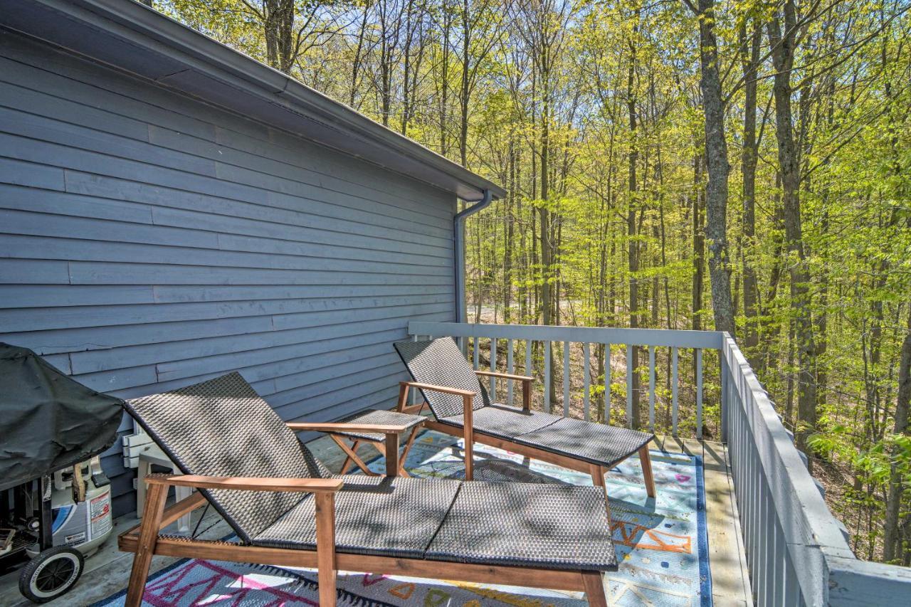 Resort-Style Harbor Springs Home With 2 Decks! Exterior foto